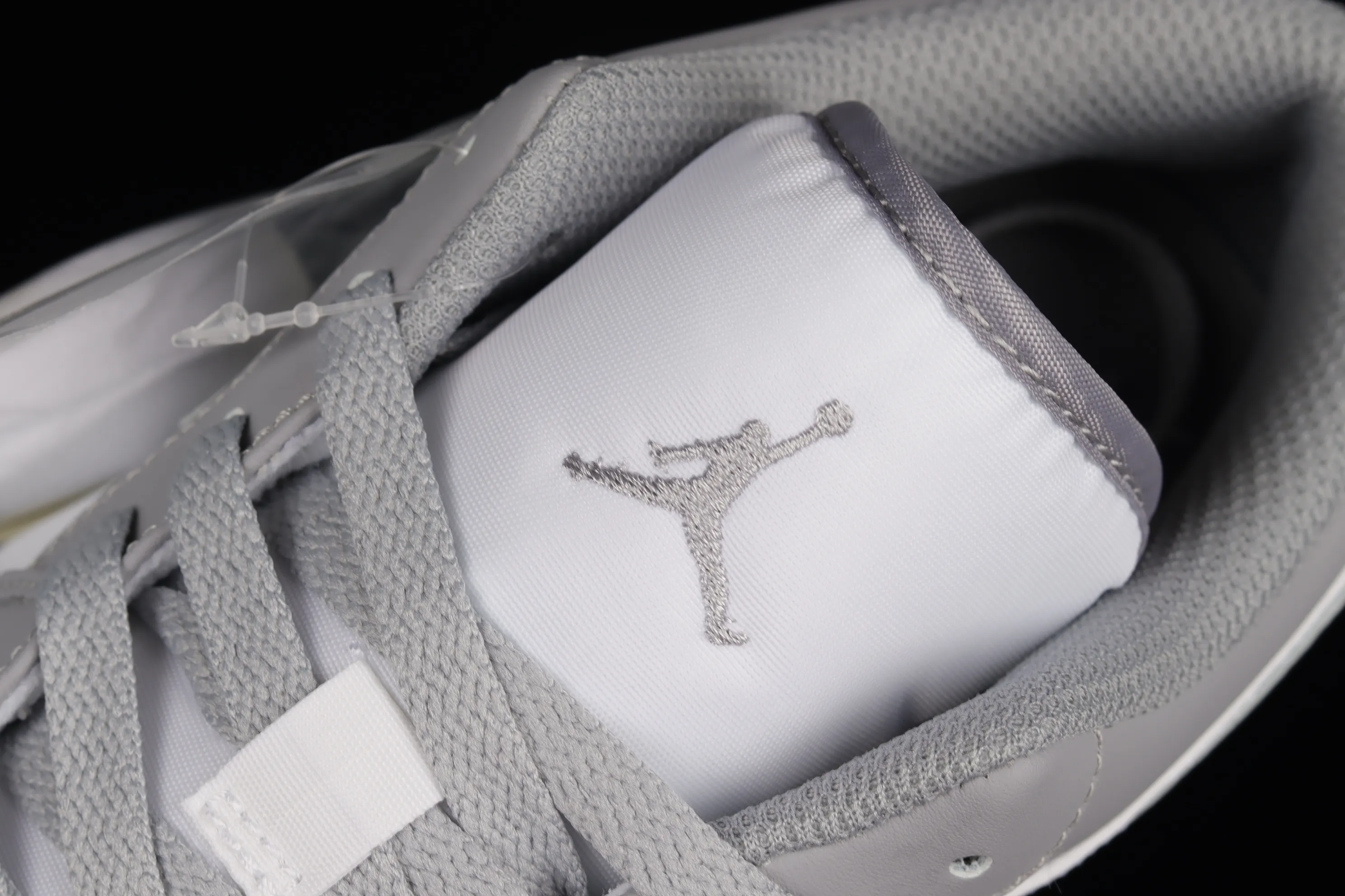 All categories Air Jordan Jordan series basketball shoes Air Jordan 1 Low Air Jordan 1 Low "Vintage Grey" AJ Joe 1 white gray 553558-053
